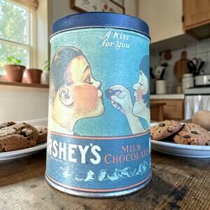 Vintage 1980 Hershey’s Kisses Tin Canister Hometown Series #1 “A Kiss for You”